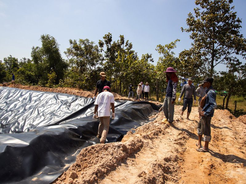 Woman Aquaculture Charity Fishfarming Kambodscha 5G7A7297 Woman Aquaculture Charity Fishfarming Kambodscha 5G7A7297